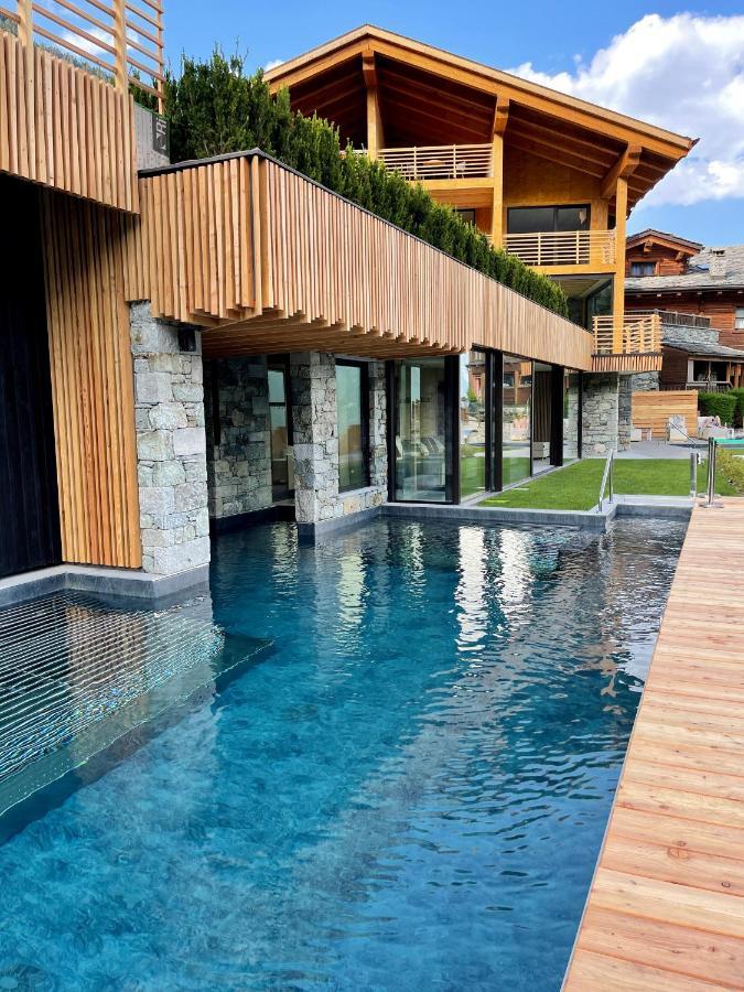 Silou Retreat Hotel Champdepraz Kültér fotó