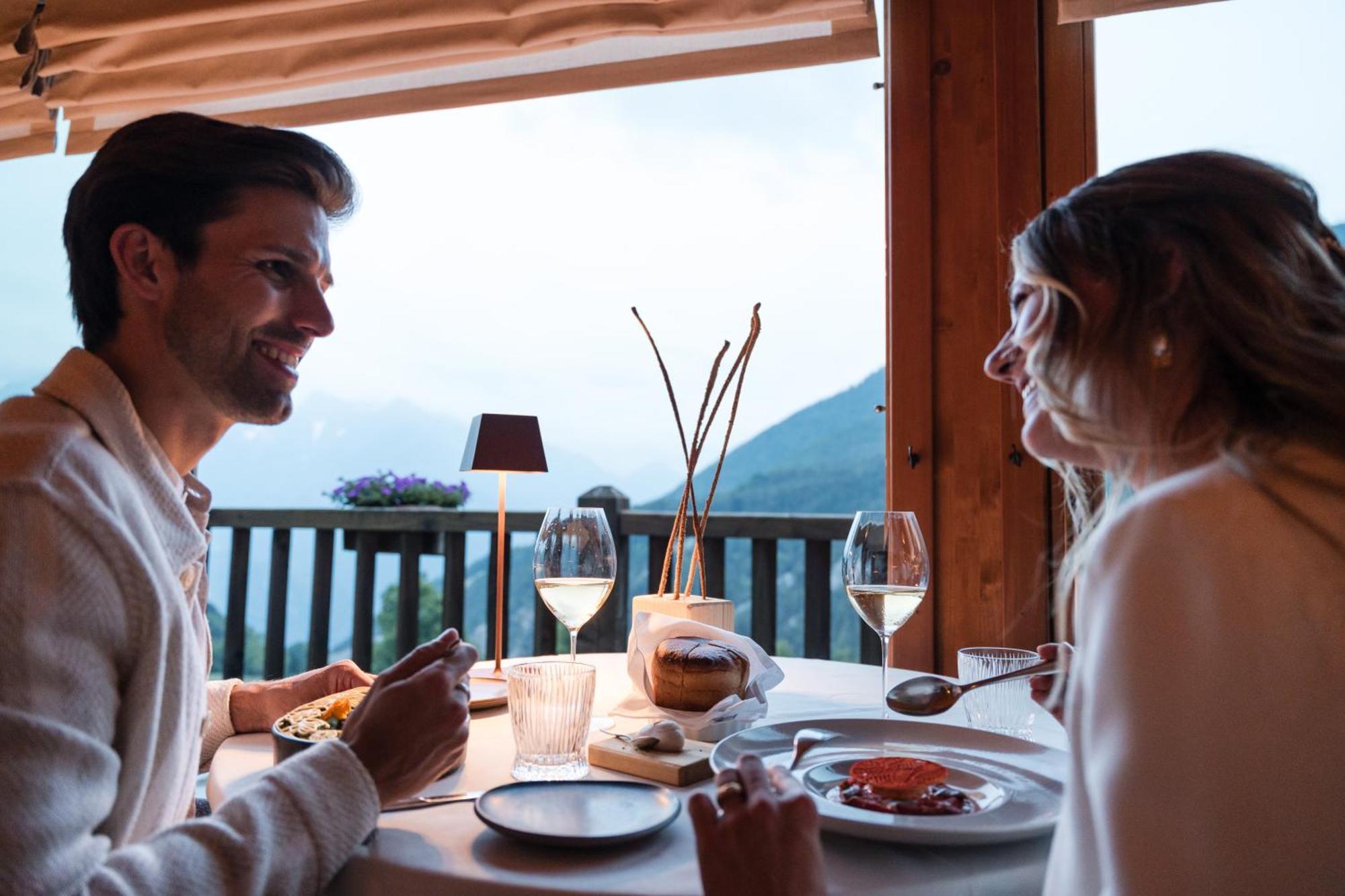 Silou Retreat Hotel Champdepraz Kültér fotó
